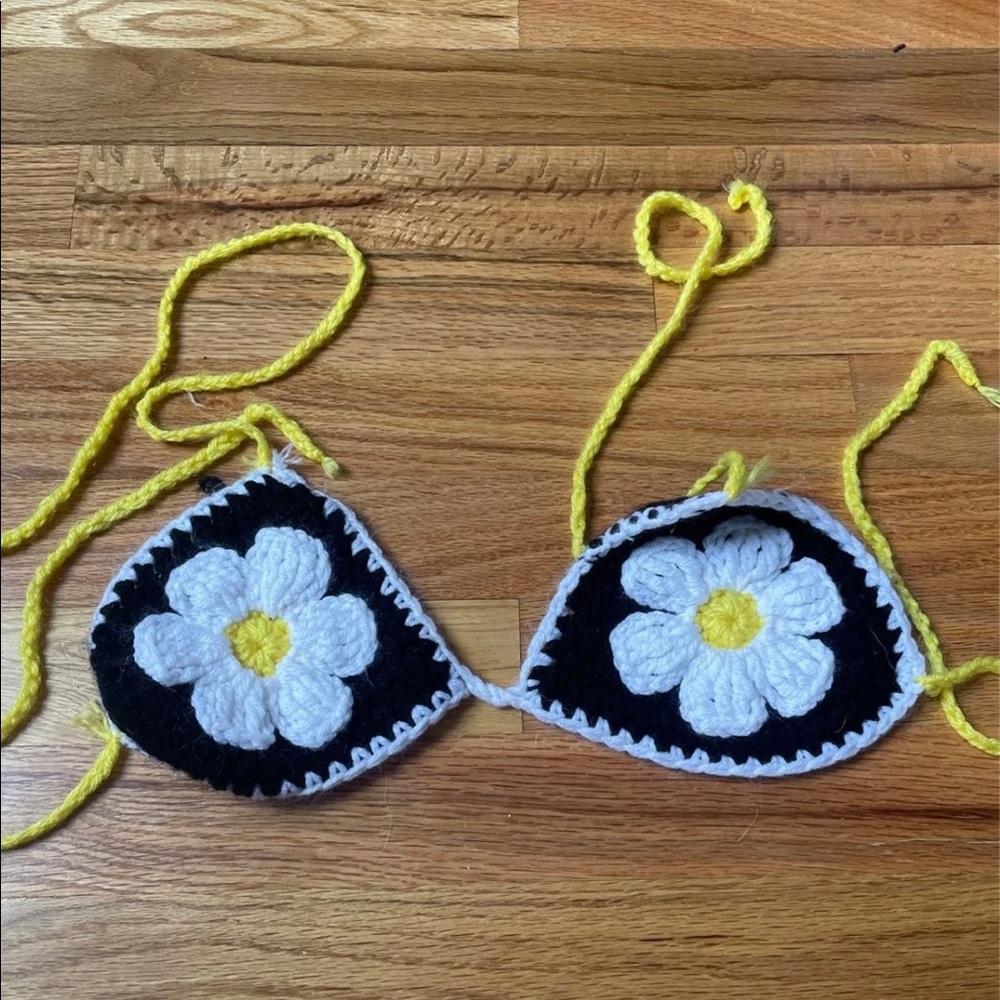 Festival bikini top 💖🌈